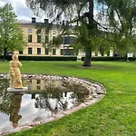 Sea, Sauna And City Center